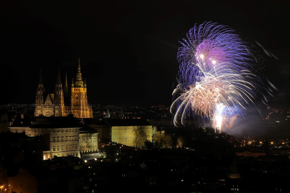 Novoroční ohňostroj v Praze (1. 1. 2019)