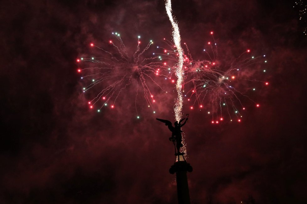 Novoroční ohňostroj v Praze (1. 1. 2019)