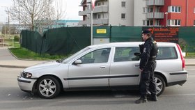 Opilý Bělorus naboural v Praze autobus