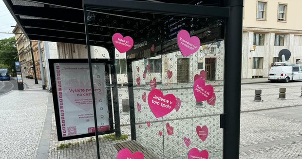 Příští zastávka: Zamilovaná! Nejromantičtější tramvajovou stanici zažijí Pražané jen v květnu