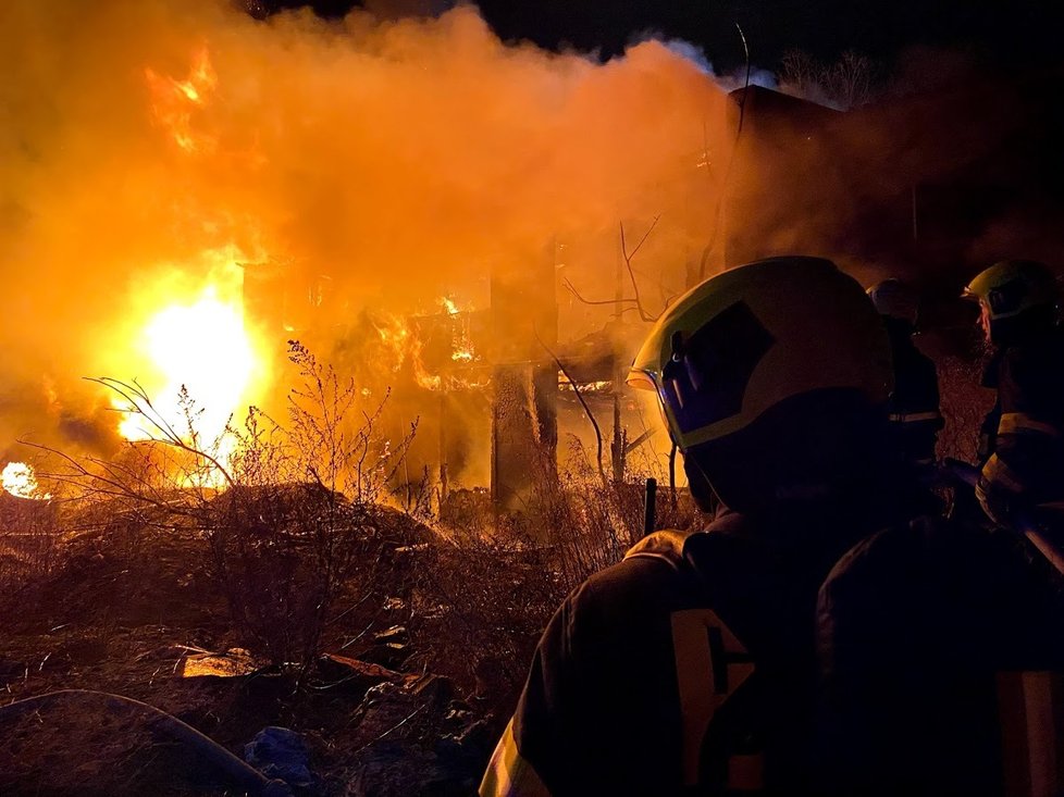 Na Palmovce hořela 10. ledna 2020 opuštěná budova.