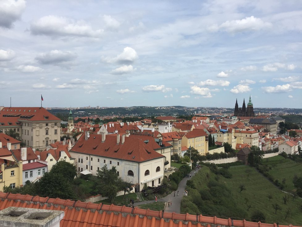 Výhled na Prahu ze Strahovského kláštera.