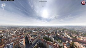 Na největší panoramatické fotografii světa je zachycená Praha