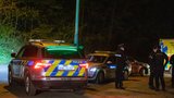 Manévry na Zbraslavi! Desítky policistů i vrtulník s termovizí hledaly muže, který spadl ze skály
