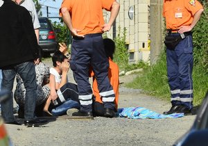 Řidič na Příbramsku srazil devítiletého chlapce: Dítě vběhlo do vozovky mimo přechod (ilustrační foto).