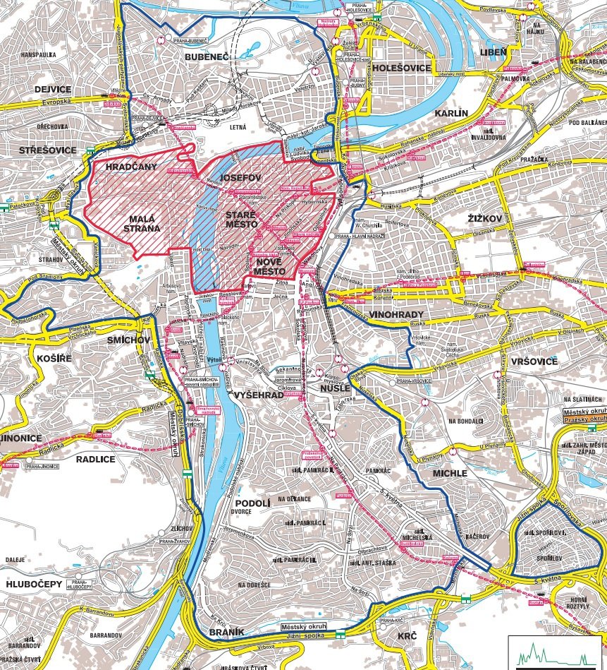 Růžová barva označuje oblast zákazu pro vozy do 3,5 tun. Do modré oblasti pak nesmí automobily těžší nad 6 tun.