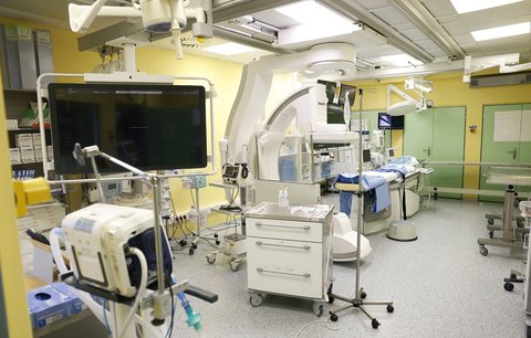 Čeští lékaři představili novou zbraň proti plicní embolii: Rozpouští sraženiny v plicích