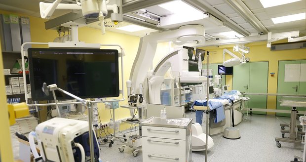 Čeští lékaři představili novou zbraň proti plicní embolii: Rozpouští sraženiny v plicích