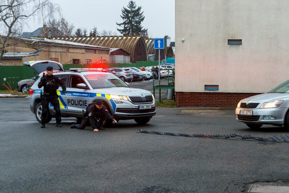 Petr Fiala a Vít Rakušan na návštěvě u policie. (24. ledna 2023)