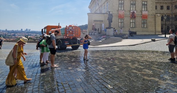 Kropení na Hradčanském náměstí, 28. června 2026 Kropení na Hradčanském náměstí, 28. června 2026