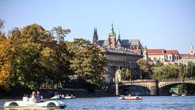 V Praze začne příští týden podzim. Ke konci týdne se ochladí. (ilustrační foto)