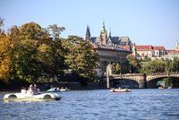 Praze bude vládnout slunný podzim. Ke konci týdne se výrazně ochladí