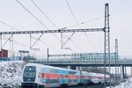 Na trati mezi Hostivaří a Uhříněvsi srazil vlak člověka. Spoje směrem na Benešov stojí. (ilustrační foto)