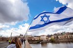 Pochod dobré vůle konaný v rámci shromáždění Kulturou proti antisemitismu pořádané Mezinárodním křesťanským velvyslanectvím Jeruzalém (ICEJ), 10. dubna 2022.