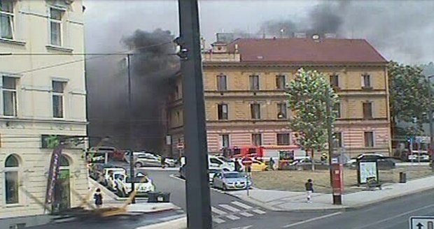 Požár v Podlipného ulici v Libni. (28. července 2023)