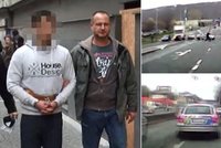 Policie poprvé použila zastavovací pásy: Řidič v kradeném voze v sobě měl pervitin