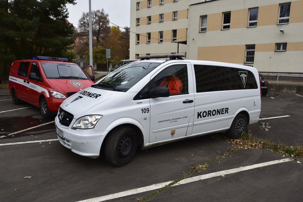 Ve Voctářově ulici hořelo. Na místě hasiči nalezli mrtvolu muže.