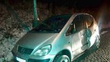 Opilý řidič narazil v noci do autobusu: Od nehody a bez kola se poté snažil marně uniknout policii