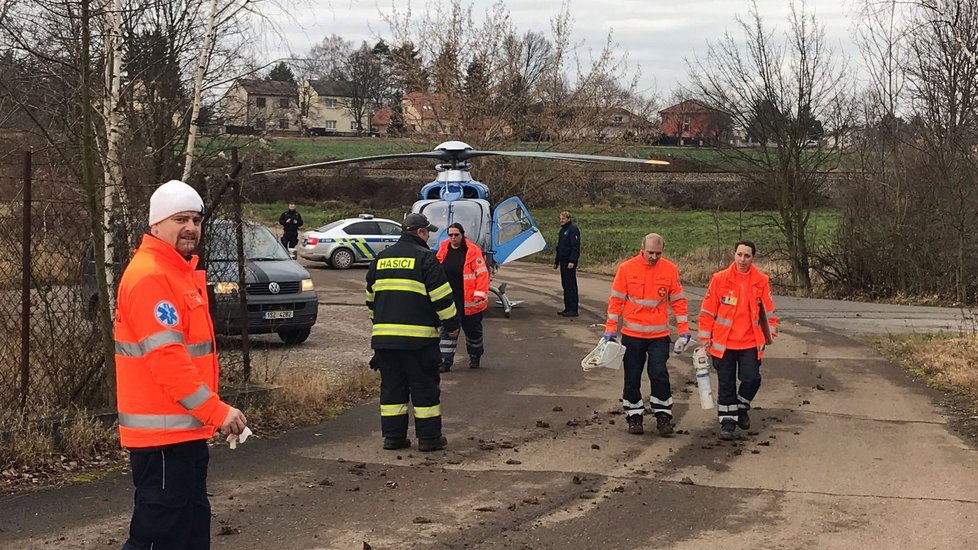 V Nučicích u Prahy zasahovala záchranka u podchlazené ženy, která byla v pátrání policie.