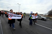 Soud dal aktivistům zelenou: Pochod po magistrále neměl být zakázaný! Praha proti rozhodnutí podala kasační stížnost