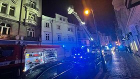 Požár v Dlouhé ulici v centru Prahy (24. října 2022)