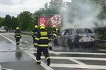 Požár auta na magistrále, 5. června 2020.
