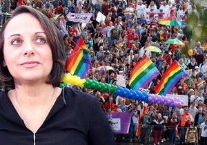 Primátorka Adriana Krnáčová se zúčastní průvodu Prague Pride. Loni se do něj zapojilo 20 tisíc lidí.