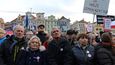 Podporovatelé spolku Milionu chvilek pro demokracii prošli v neděli 1. 3. Prahu a sešli se na Staroměstském náměstí.