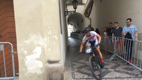 Do Prahy se již počtvrté sjedou amatérští cyklisté kvůli L&#39;Etape Czech Republic by Tour de France. (ilustrační foto)