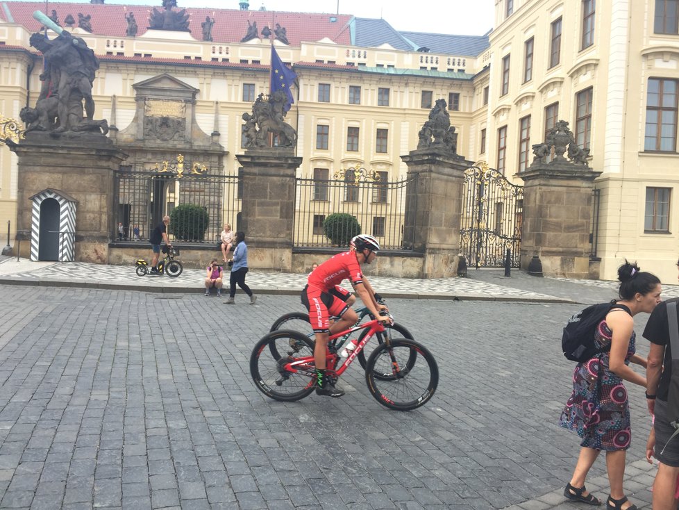 Průběh cyklistických závodů Pražské schody 2018