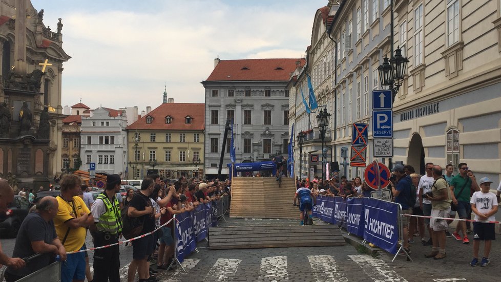 Průběh cyklistických závodů Pražské schody 2018