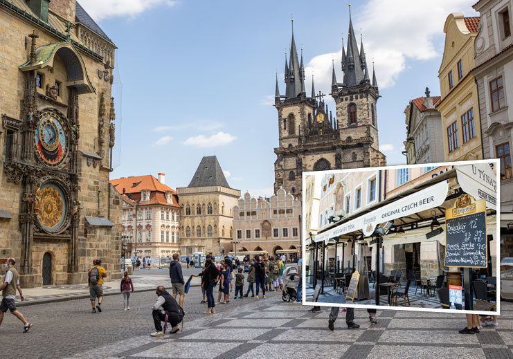 V restauracích na Staroměstském náměstí už nenecháte celou výplatu. Koronavirus stlačil ceny dolů.