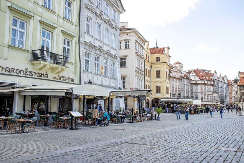 Pražské památky a instituce hlásí, že v porovnání s minulým rokem je navštívila přibližně třetina lidí. 22.08.2020