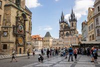 Kruté dopady pandemie v Praze: Do hotelů přijelo za první čtvrtrok o 93 procent turistů méně než loni