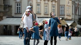 Pražské památky a instituce hlásí, že v porovnání s minulým rokem je navštívila přibližně třetina lidí.