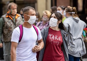 Pražské památky a instituce hlásí, že v porovnání s minulým rokem je navštívila přibližně třetina lidí.