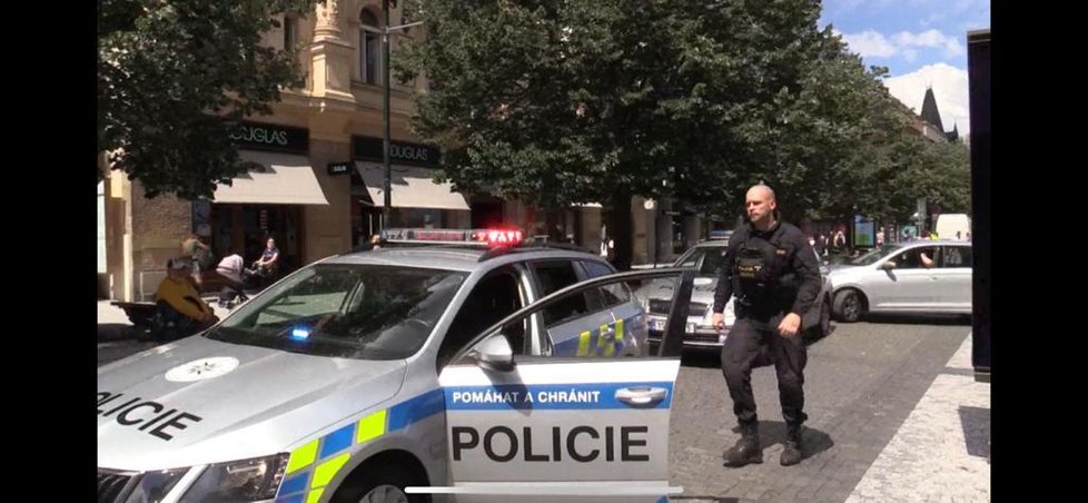 Pražští policisté zadrželi hlavního podezřelého v případu vykradeného klenotnictví na Václavském náměstí.