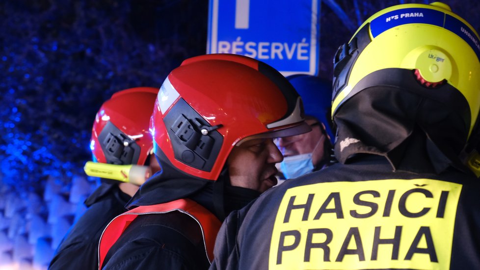 Pražští hasiči v sobotu 27. února zasahovali v ulici Žirovnická v Záběhlicích u požáru serverovny.