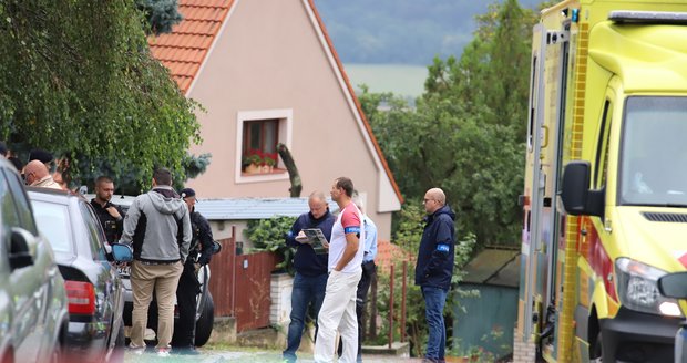 Noční vražda na Českolipsku: Muž podle policie zastřelil svého souseda kvůli hluku!