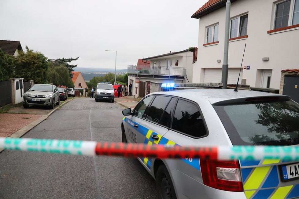 Policisté šetří v pražském Radotíně vraždu. Manžel ubodal svoji ženu.