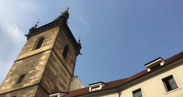 Dominantní věž byla postavená až v roce 1456, tedy po husitských válkách.