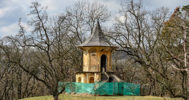 Čínský pavilon se bude opravovat.