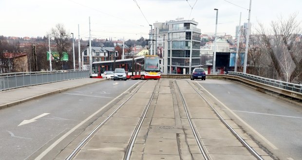 Mezi Barrandovem a Hlupočepy opět pojedou tramvaje.