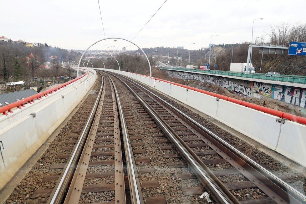 Mezi Barrandovem a Hlupočepy opět pojedou tramvaje.