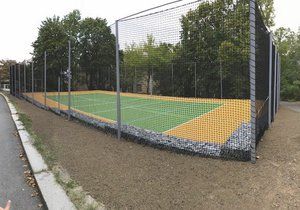 Nové sportovní hřiště U Plátenice