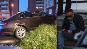 Opilý řidič v Praze 5 naboural několik automobilů. Policisté jej zadrželi na místě.