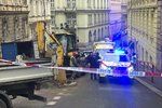 V úterý 10. listopadu v ulici Muchova v Praze 5 spadl muž z lešení. Na místě podlehl svým zraněním.