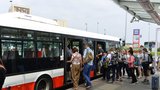 Na letištní „lince duchů“ budou jezdit velkokapacitní autobusy: DPP vypíše tendr, koupí jich 20
