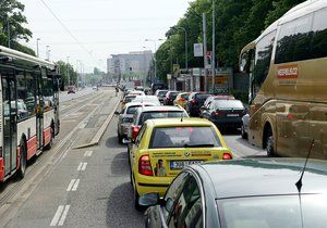 Evropskou čeká po letních prázdninách oprava, řidiči se musí připravit na omezení a kolony.