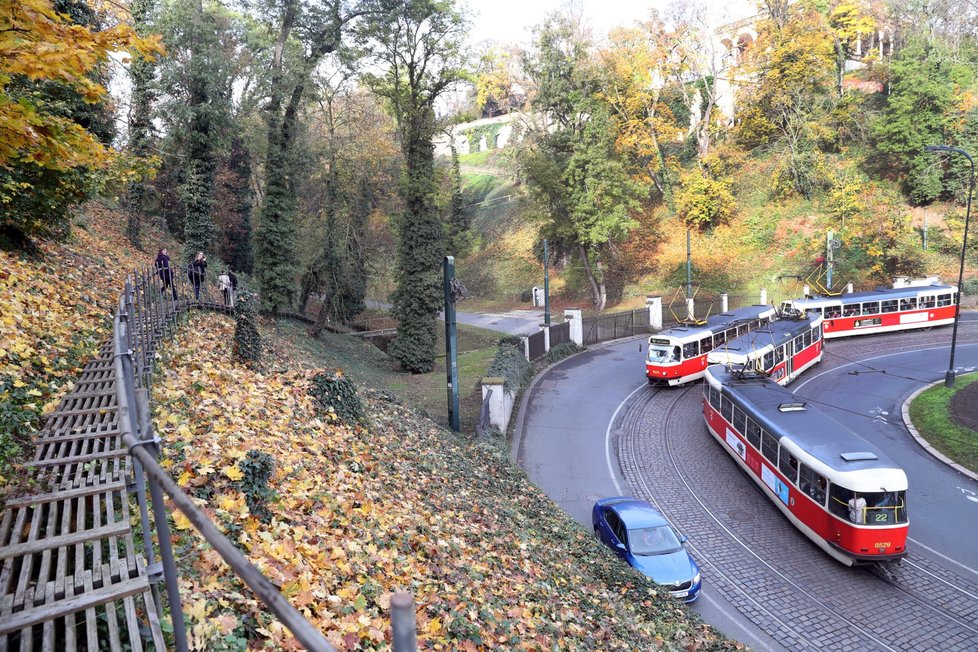 Pražský hrad otevírá do konce léta své jižní zahrady pro veřejnost.